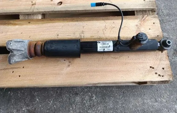 BMW 4 F36 Gran coupe Rear shock absorber/damper 6854210