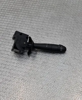 Dacia Sandero Wiper control stalk 8200792584 29048SJ 901057666