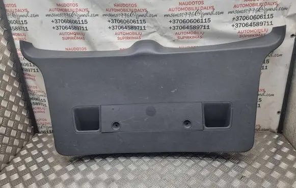 Volkswagen Touran I Tailgate trim 1T0867601H