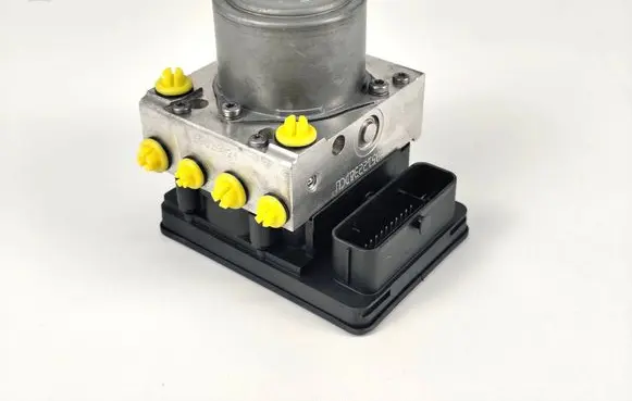 Fiat 500L ABS Pump 52090298 A007C850 A007N758