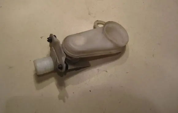 Audi A2 Windshield washer fluid reservoir/tank 8Z0955462