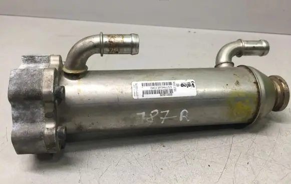 Volvo XC90 EGR valve cooler 880766L 880182B