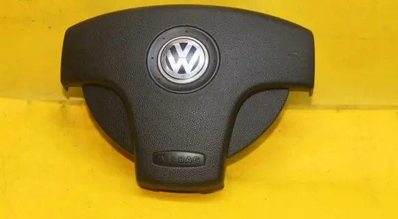 Volkswagen Fox Steering wheel airbag 5Z0880201A