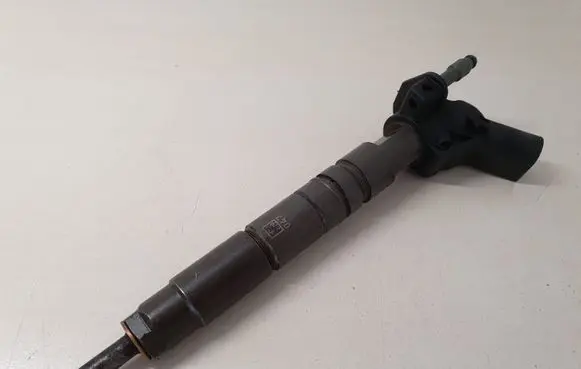Mercedes-Benz S W222 Fuel injector A6420701187 0445116026