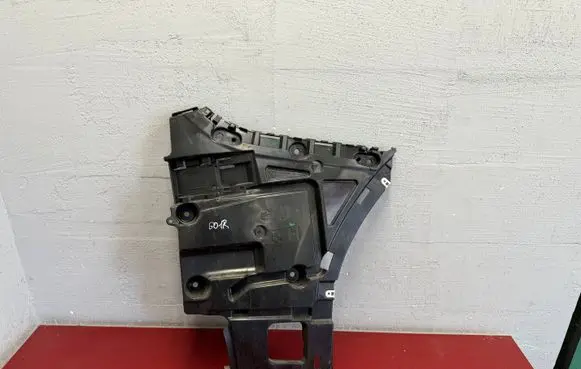 BMW X3 G01 Bumper support mounting bracket corner 7400668 51127400668