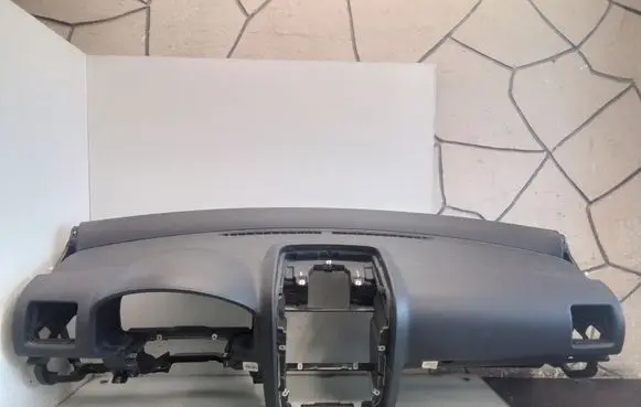 Volkswagen Golf V Dashboard