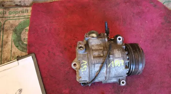 Seat Toledo I (1L) Air conditioning (A/C) compressor (pump) 820803