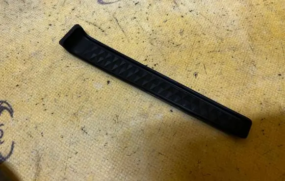 Land Rover Evoque II Glove box pad K8D2045H74B