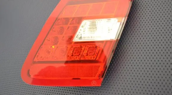 Mercedes-Benz E W212 Tailgate rear/tail lights A2129060258