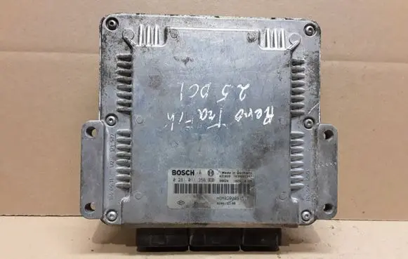 Renault Trafic II (X83) Engine control unit/module 0281011356