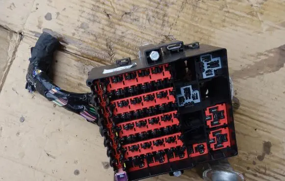 Ford Escort Fuse box set 8V51-14A073-AA