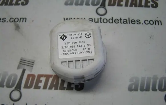 Mercedes-Benz E W211 Interior temperature sensor A2118300572