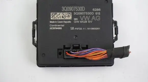 Volkswagen PASSAT B8 Gateway control module 3Q0907530D