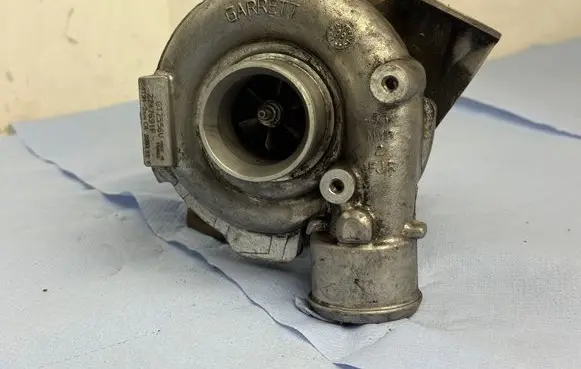 BMW 5 E39 Turbo GT2556V GT2556 2247691F