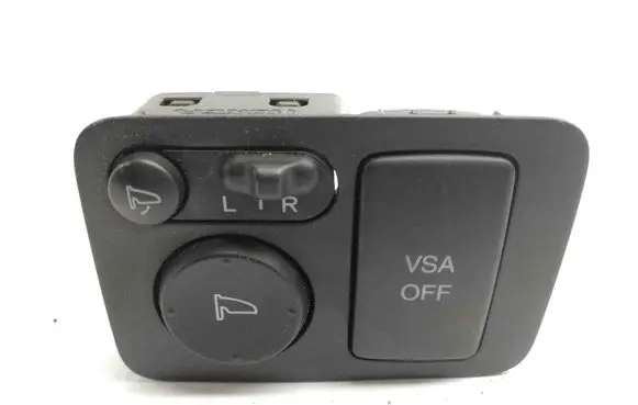 Honda CR-V Wing mirror switch