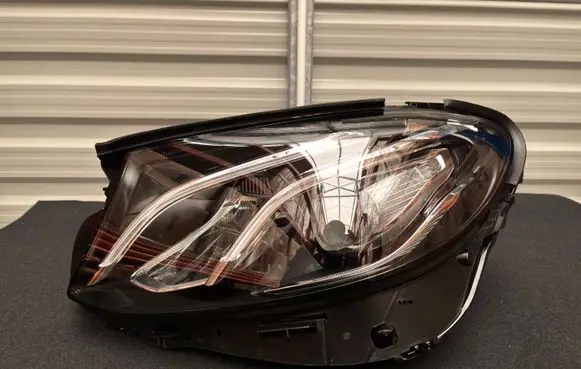 Mercedes-Benz E W213 Headlight/headlamp A2139064504