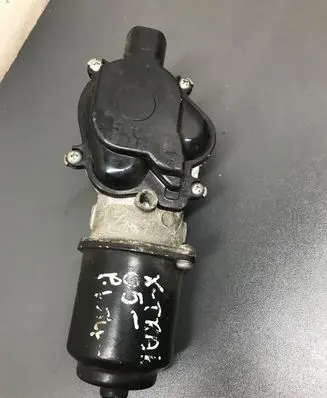 Nissan X-Trail T30 Wiper motor