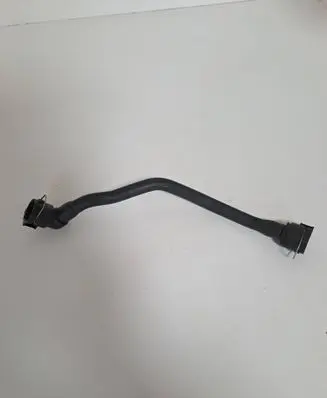 Mercedes-Benz GLA W156 Engine coolant pipe/hose A246500058