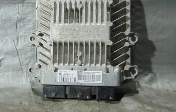 Peugeot 407 Engine control unit/module 5WS40264GT