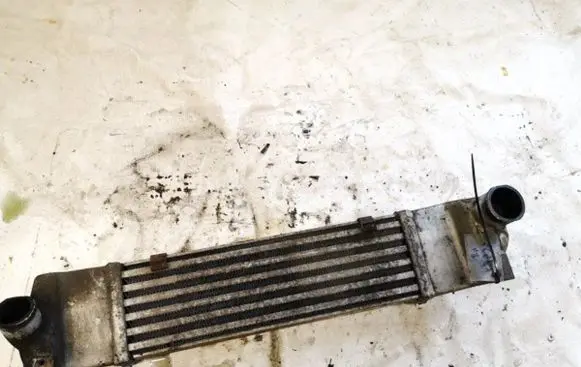 Chrysler PT Cruiser Intercooler radiator 869426t 83403d