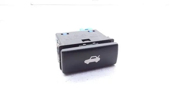 Rover 75 Tailgate/boot open switch button YXL100110