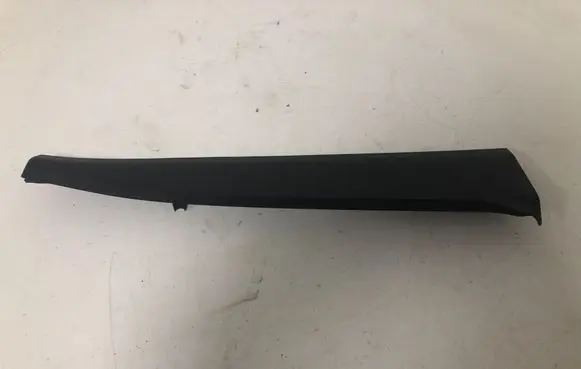 Volvo V40 Front sill trim cover 31102347
