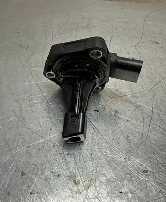 Volkswagen Golf VI Oil level sensor 03C907660G