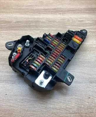 BMW 5 E60 E61 Fuse module 6906588 518811054
