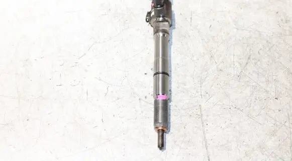 Volkswagen Golf VI Fuel injector 03L130277B