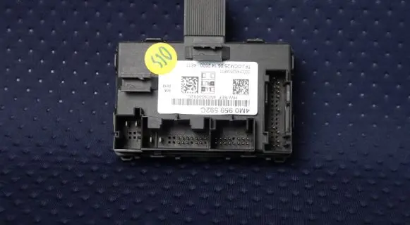 Audi Q7 4M Door control unit/module 4M0959592C