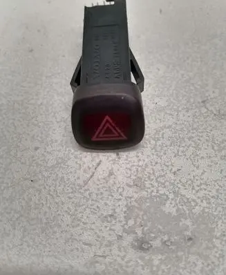 Volvo S80 Hazard light switch 9168302 99W306