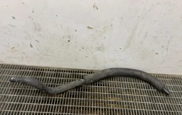 Dodge RAM 1500 DS Engine coolant pipe/hose