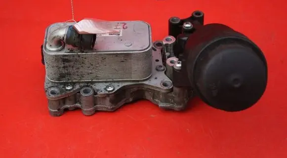 Mercedes-Benz Sprinter W906 Oil filter cover 90836
