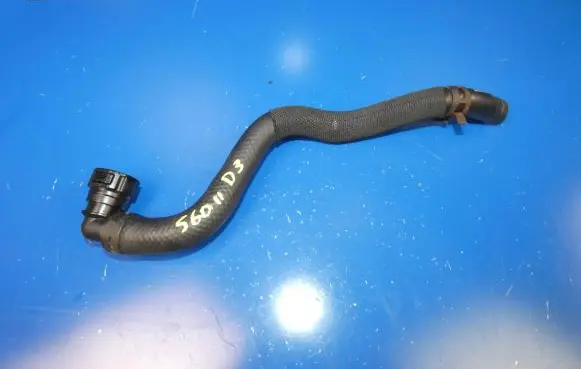 Volvo S60 Engine coolant pipe/hose 31329045