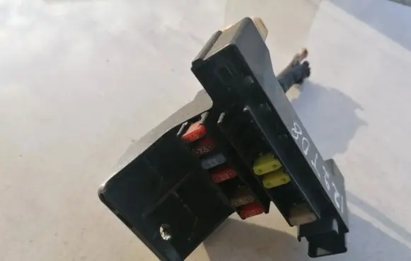 Toyota Corolla Verso AR10 Fuse box set