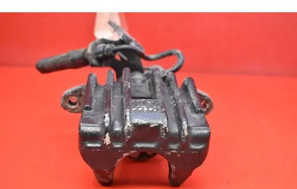 Volkswagen Golf IV Rear brake caliper