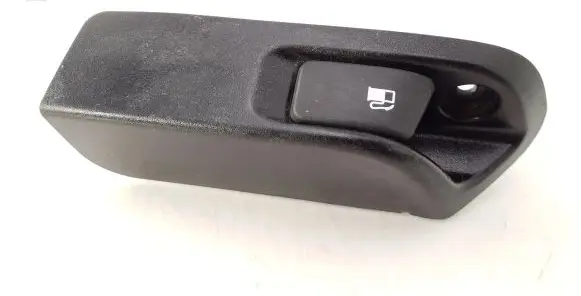 Toyota Auris 150 Fuel tank opening switch 