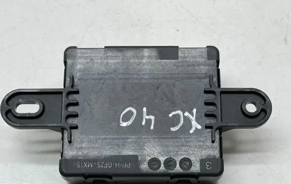 Volvo XC40 Seat heating relay 8888864412 P1013344508 32214949
