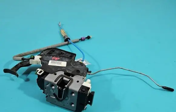 Mercedes-Benz B W246 W242 Front door lock A1667200435 IMPRK1434133