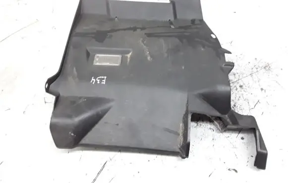 BMW 5 E34 Dashboard lower bottom trim panel 8102499
