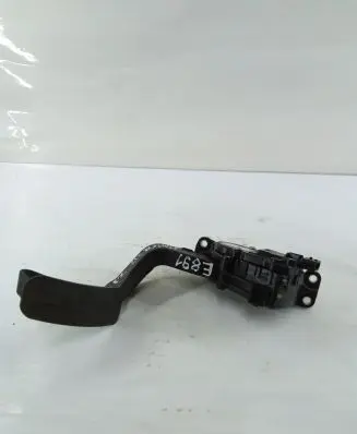 Renault Master III Accelerator throttle pedal 8200672371