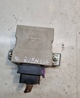 Toyota Avensis T250 Window wiper relay 150696