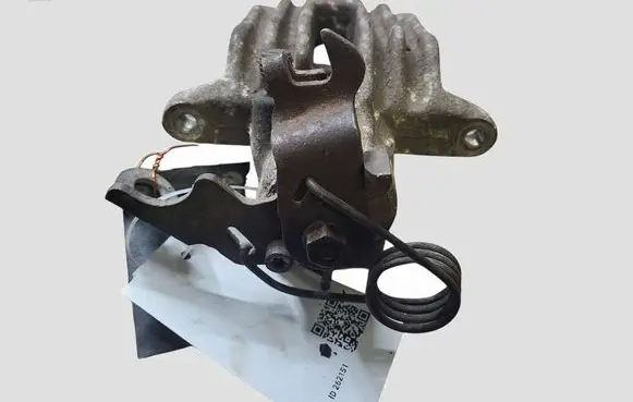 Skoda Superb B5 (3U) Rear brake caliper