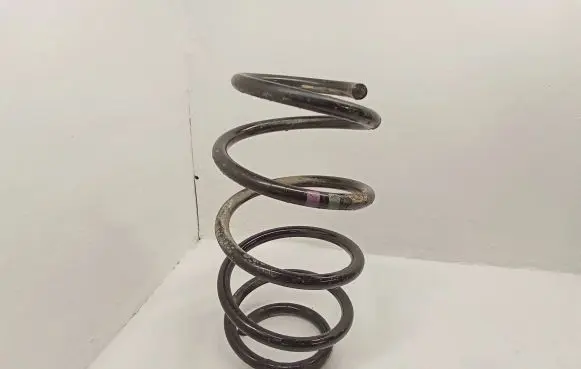 Nissan Qashqai+2 Front coil spring