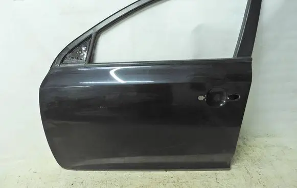 KIA Ceed Front door