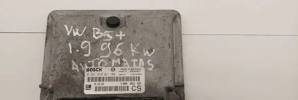 Opel Zafira A Engine control unit/module 0281010021 28SA4222
