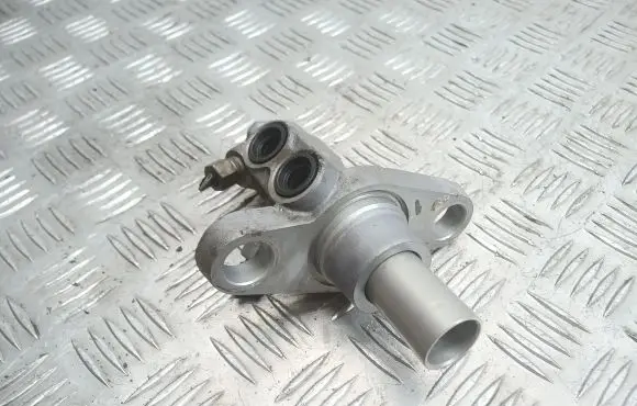 Opel Insignia A Master brake cylinder