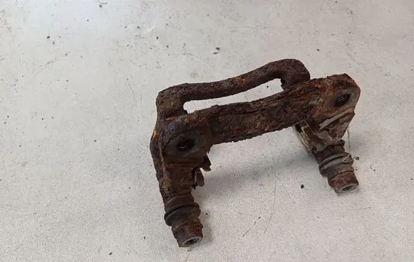 Honda Civic Brake caliper pad carrier rear 