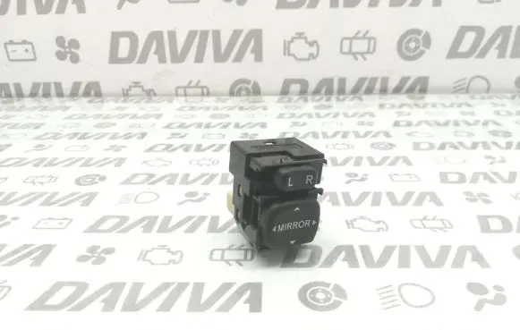 Toyota Corolla E120 E130 Wing mirror switch 183574