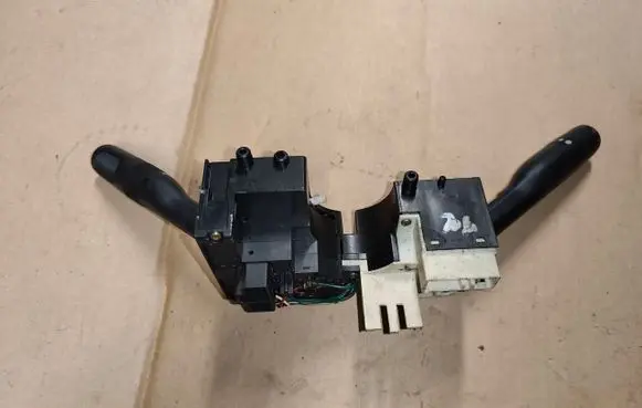 Chrysler Stratus Wiper turn signal indicator stalk/switch 4671258